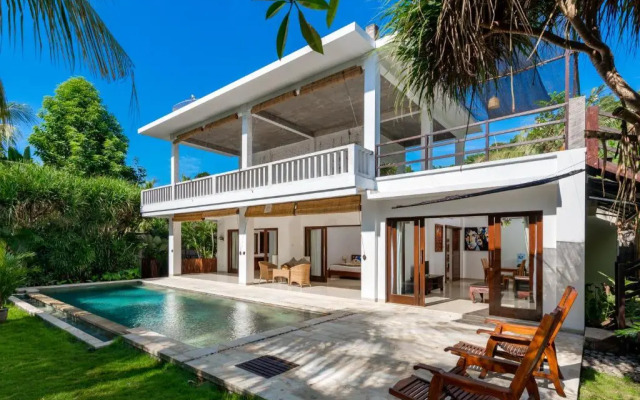 Pazzo Bali