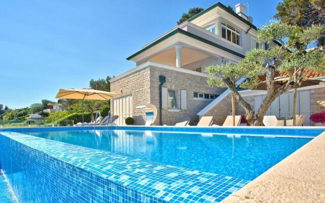 Villa Sarah