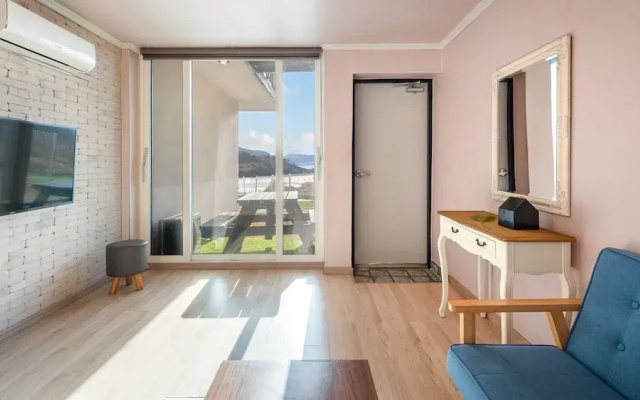 Yeosu Island Pet Pension