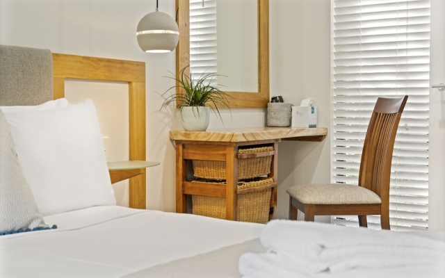 Whitsunday Organic Bed & Breakfast – Guest Rooms – Airlie Beach
