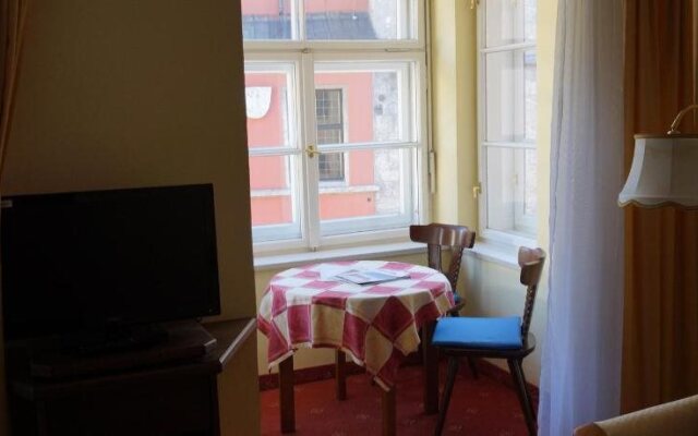Hotel Restaurant Weinhaus Happ