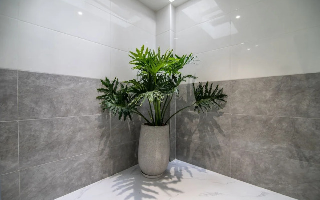 Bin Bin Hotel 12 - Near SaLa Residence