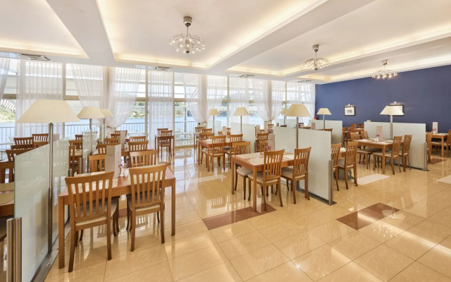 Hotel Feral – Все включено Light