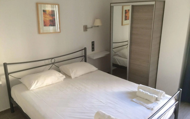 Christina Studios & Apartments