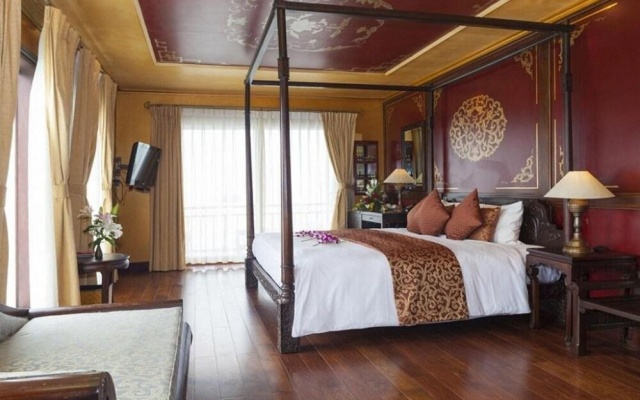 Violet Junk – Guest Rooms – Ha Long
