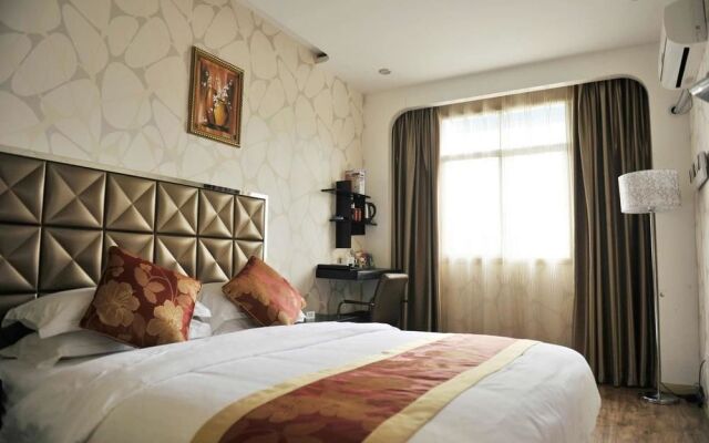 Wulong Xiannvshan Platinum Hotel
