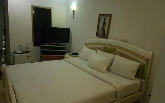 Leon Hotel Brazzaville