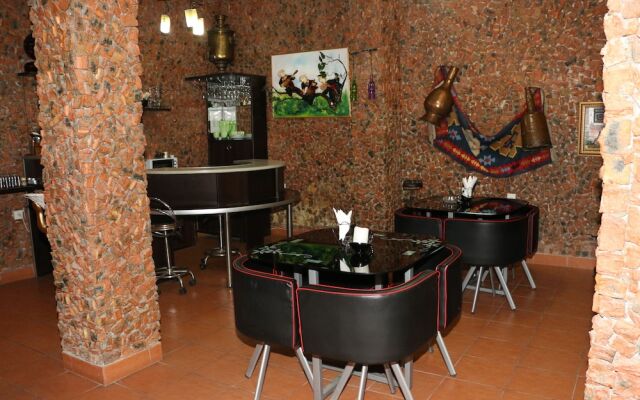 Nur-2 Hotel