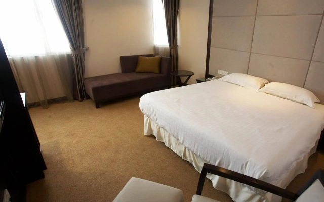 Country Hotel