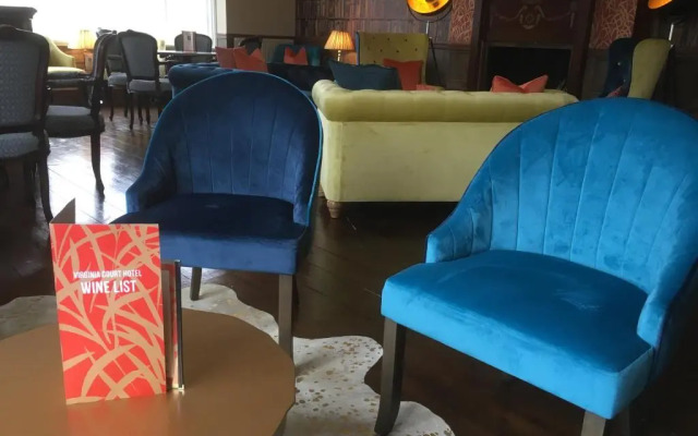 Virginia Court Hotel