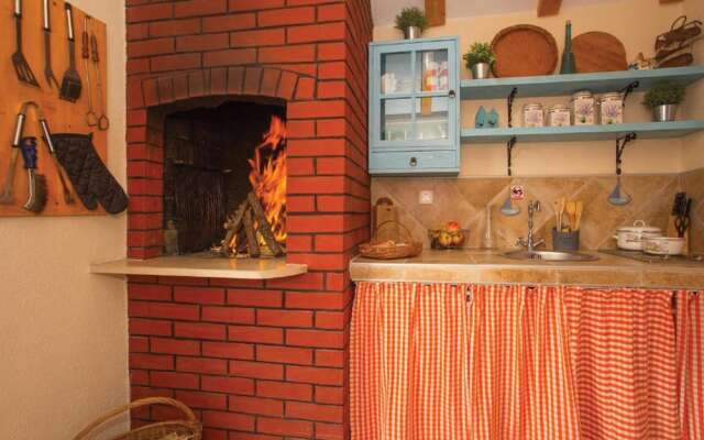 Beautiful Home in Kastel Sucurac With 3 Bedrooms, Wifi and Outdoor Swimming Pool