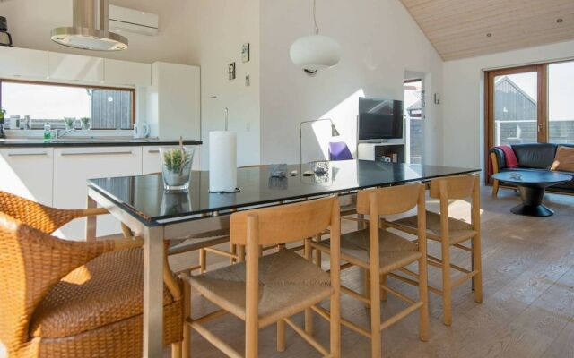 Comfortable Holiday Home in Rømø Near Beach