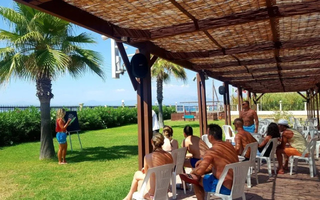 Almyros Villas Resort