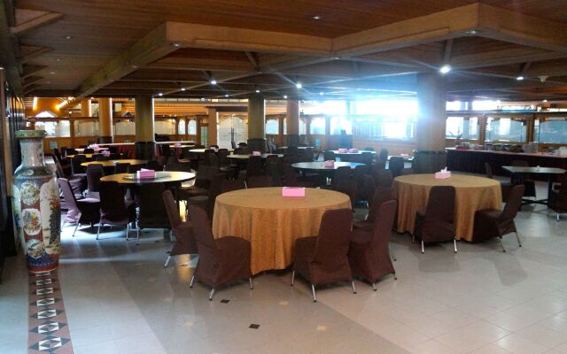 Kapuas Palace Hotel