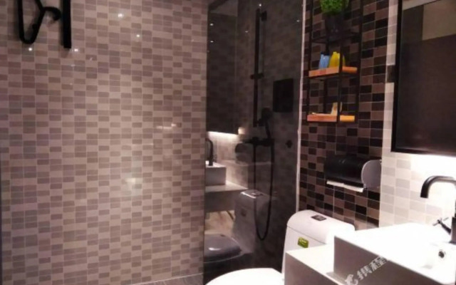 Ease Hotel (Zhongshan Lihe Plaza Zhongshan 2nd Road)