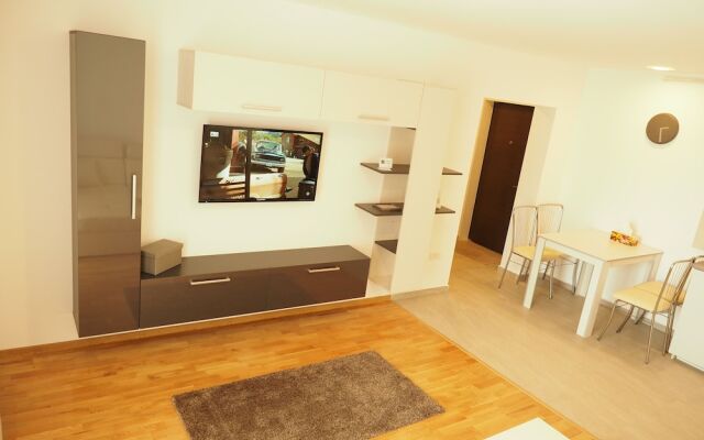 5 Star Residence