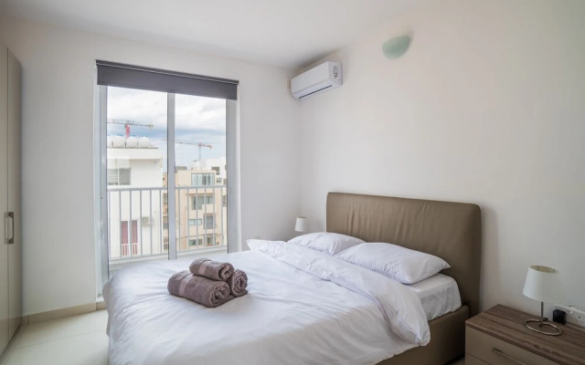 Saint Julian's Penthouse Apartment