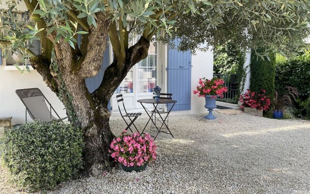 Villa l'Olivier, Chambre d'Hôtes Les Volets Bleus