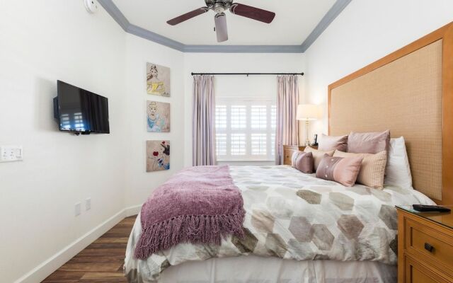 Condo Centre Court Supreme 3 Bedroom Reunion