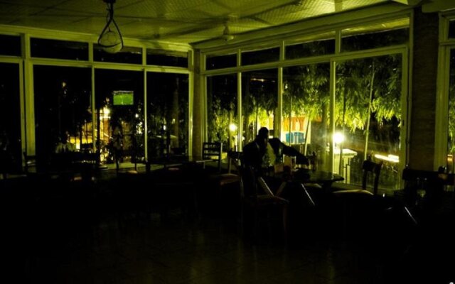 1st Forty Hotel