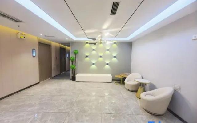 Ruize Hotel (Chongqing Jiefangbei Pedestrian Street)