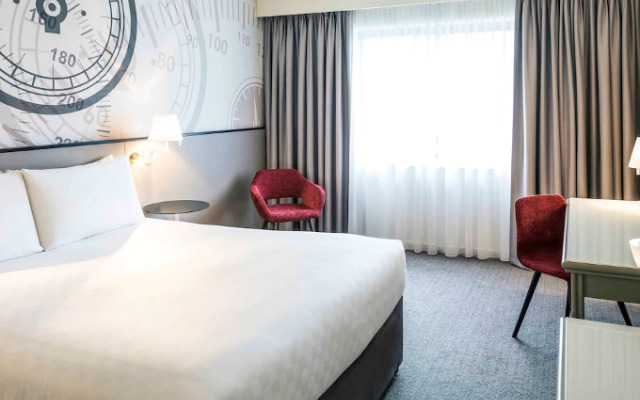 Mercure Dartford Brands Hatch Hotel &amp; Spa