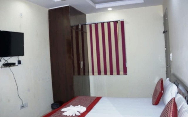 Maxfort Budget Hotel Dwarka