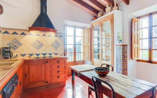 Expansive Mansion in Consell Balearic Islands With Terrace