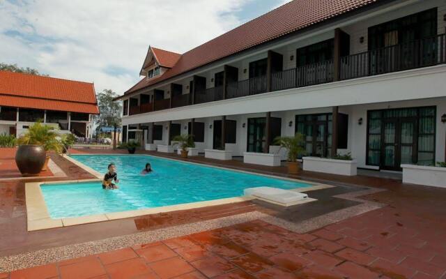 The Manor Beach Resort