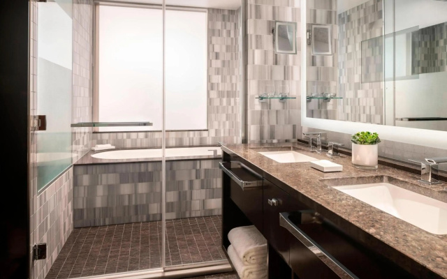 The Ritz-Carlton, Los Angeles