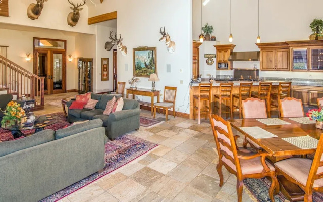 Lodge ON THE Point by Exceptional Stays