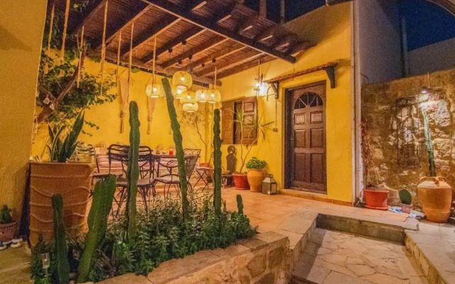 La Chapelle Suites