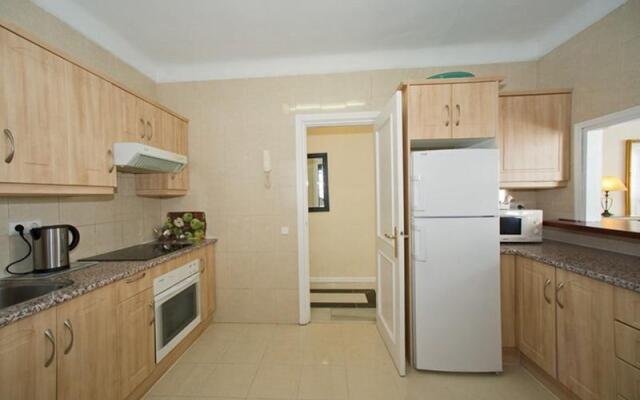 Apartment in Marbella, Malaga 102957