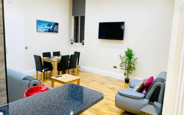 New 3-Bedroom Apartment Close to City Centre