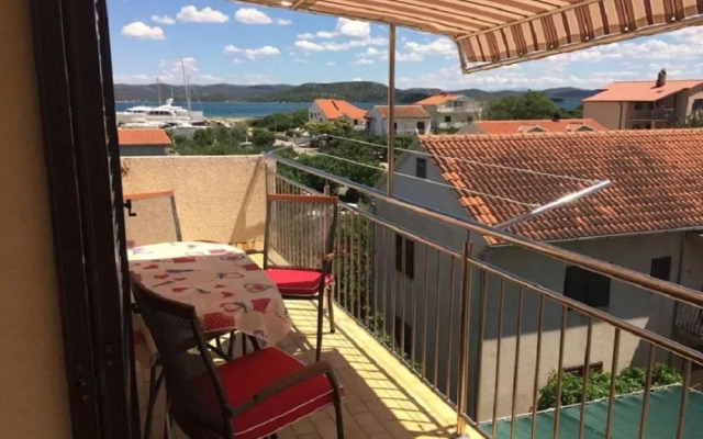 Ognjen - Family Apartments With Free Parking - A1