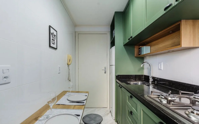 Comfortable and Well-located Studio in POA Cei0304