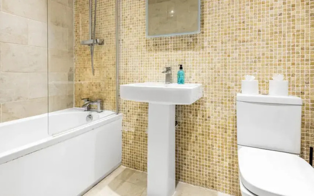 Ragan Court Apartments in Aldershot