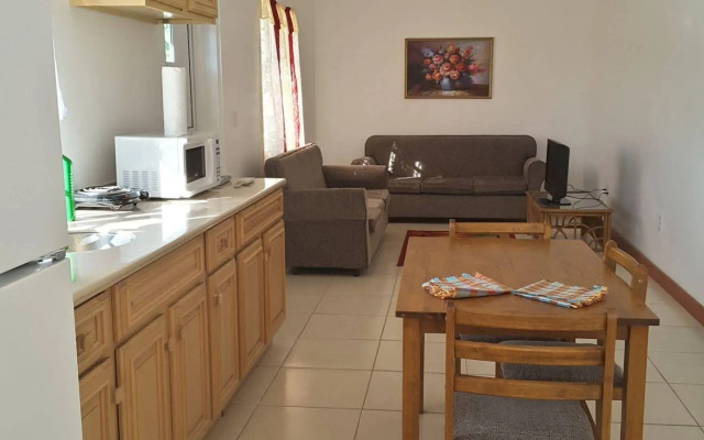 Date Palms Apartments