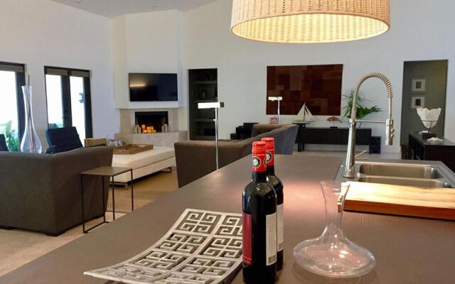 Dolphin Retreat Villa - East Boca Raton