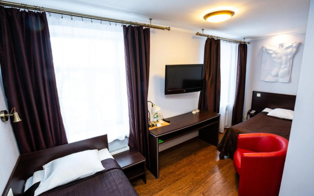 Primo Hotel