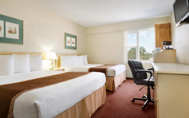 Travelodge by Wyndham Lethbridge