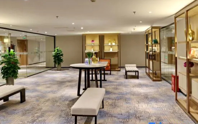 Zhuo Ruiyunrui Hotel