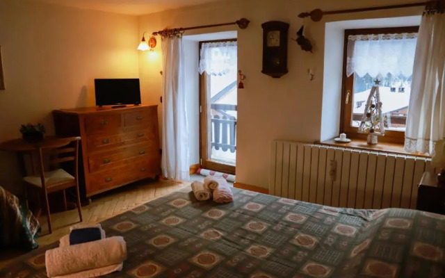 COL DE RIF Piccolo Appartamento Storico Dolomiti