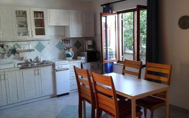 Apartment Vrulje