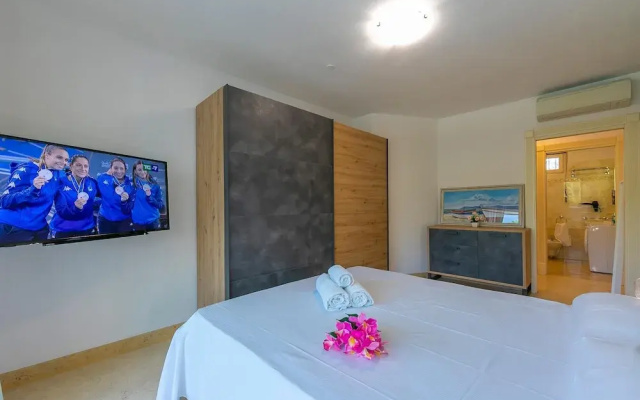 Rivoltella Apt With Pool 600m From Lake