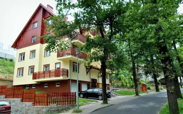 Rezydencja Pod Dębami - SunSeasons24