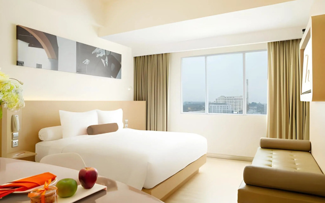 HARRIS Hotel Sentraland – Guest Rooms – Semarang