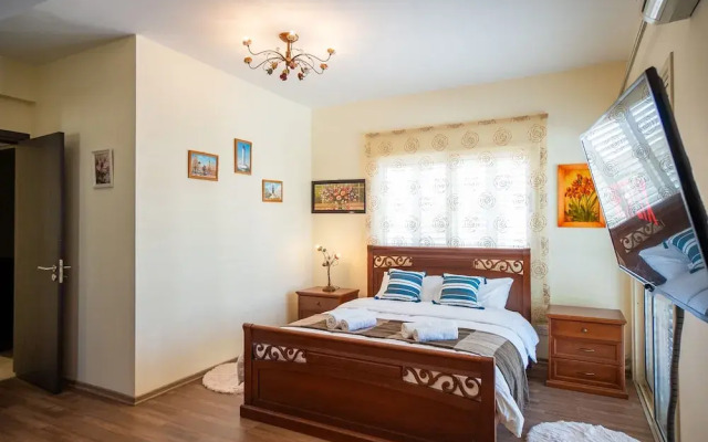 Beachfront 3 BDR Villa With Pool