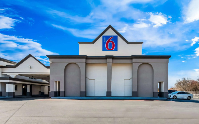 Motel 6 Lester, PA - Philadelphia Airport