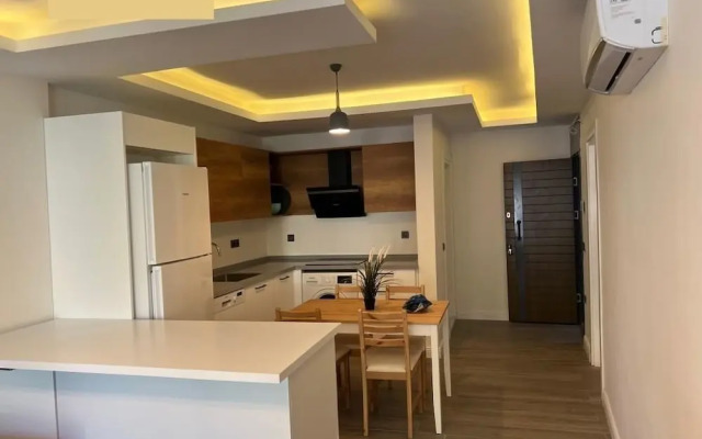 Enoya Suits Ilıca